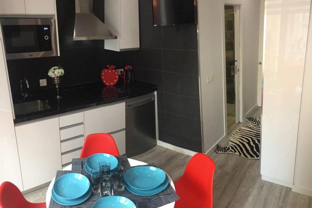 Apartamento De Diseno Centrico A 5 Min De Playa アリカンテ エクステリア 写真